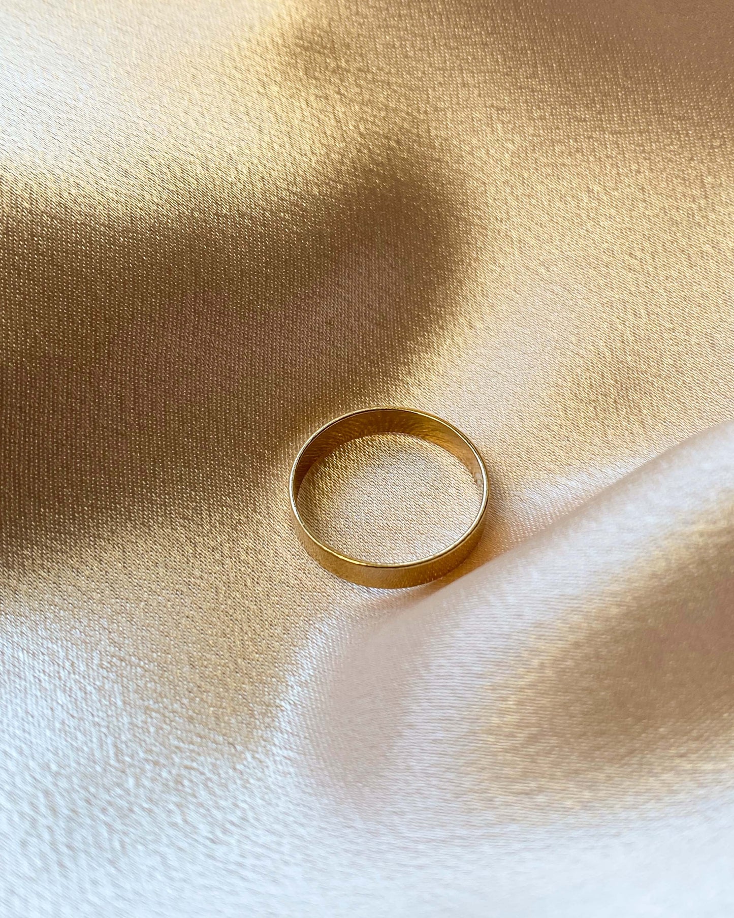 Annie Band Ring
